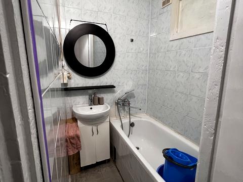 квартира за адресою Тролейбусна вул., 15