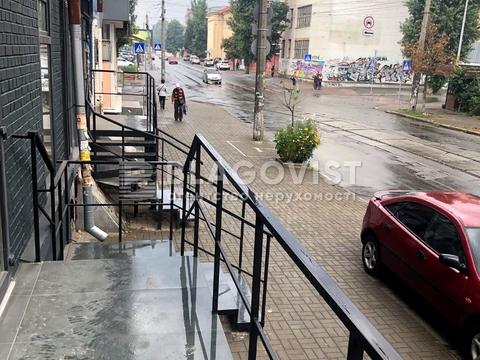 коммерческая по адресу Константиновская ул., 63/12