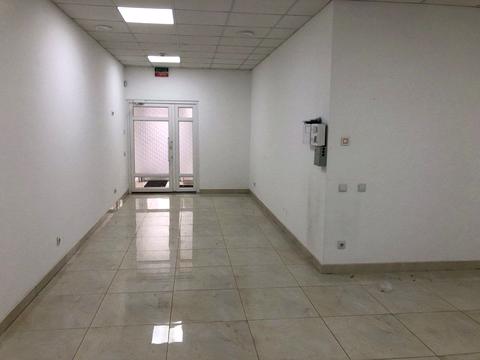 комерційна за адресою Прибузька вул., 12/1