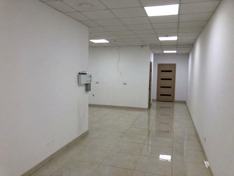 комерційна за адресою Прибузька вул., 12/1