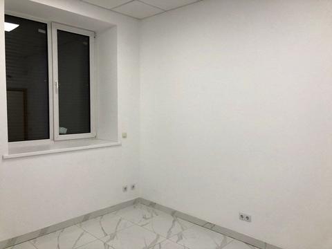 комерційна за адресою Прибузька вул., 12/1