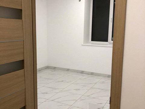 комерційна за адресою Прибузька вул., 12/1