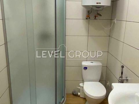 комерційна за адресою Волошкова вул., 1/5