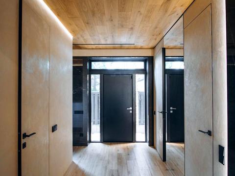 дом по адресу Евгения Коновальца ул.