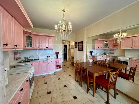 квартира по адресу Голосеевская ул., 13-А