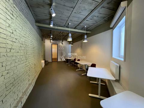 комерційна за адресою Тараса Шевченка бульв., 48-Б