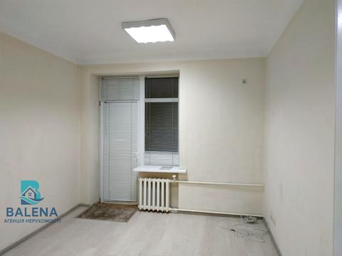 комерційна за адресою Велика Васильківська вул. (Червоноармійська), 58