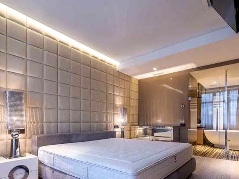 квартира за адресою Київ, Андрія Верхогляда вул. (Михайла Драгомирова), 9