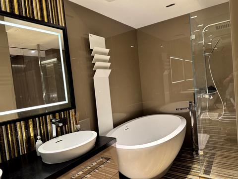 квартира за адресою Київ, Андрія Верхогляда вул. (Михайла Драгомирова), 9