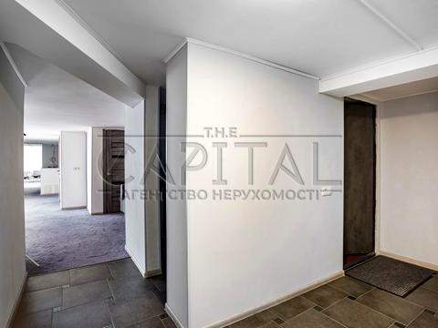 коммерческая по адресу Миколы Бажана просп., 16