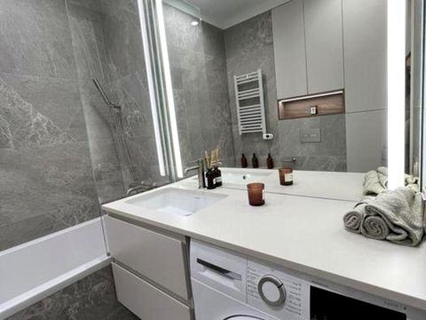 квартира за адресою Берковецька вул., (Будинок 4)