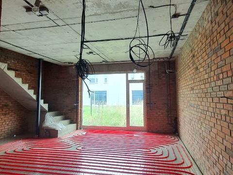 будинок за адресою с. Нові Петрівці, Міхновського, 7