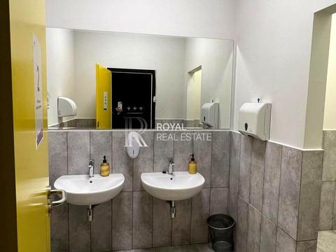 коммерческая по адресу Степана Бандеры просп. (Московський), 28а