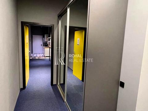 коммерческая по адресу Степана Бандеры просп. (Московський), 28а