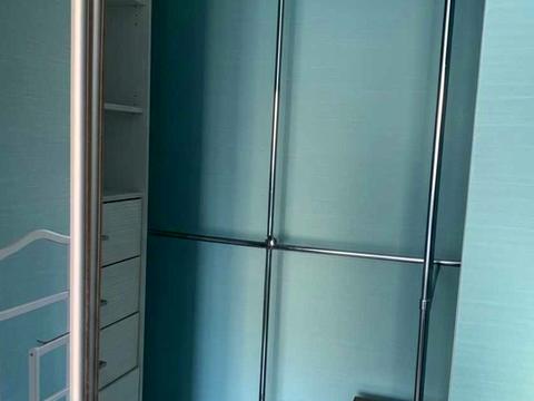 квартира за адресою Анни Ахматової вул., 30