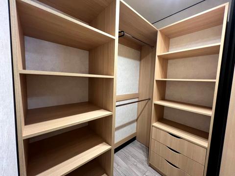 будинок за адресою Олеся Гончара вул. (Корнійчука), 94