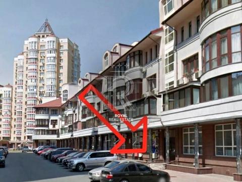 комерційна за адресою Оболонська набережна вул., 11