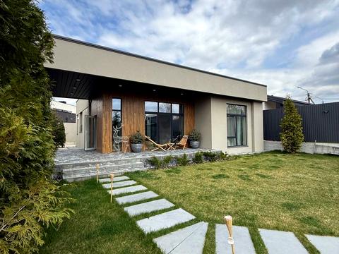 будинок за адресою Кристальный