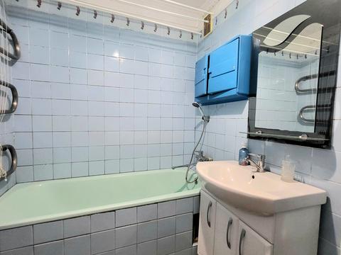 квартира за адресою Володимира Івасюка вул., 3