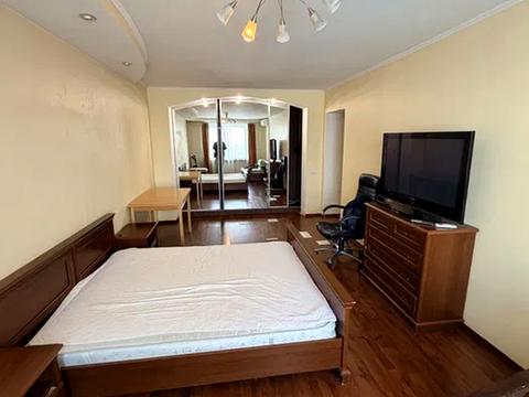 квартира за адресою Олександра Довженка вул., 14