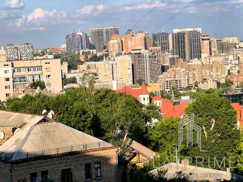 квартира за адресою Романа Ратушного вул. (Волгоградська), 5