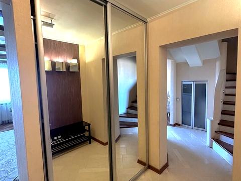 квартира за адресою Львів, Академіка Євгена Лазаренка вул., 48а