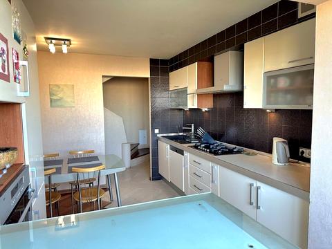 квартира за адресою Львів, Академіка Євгена Лазаренка вул., 48а