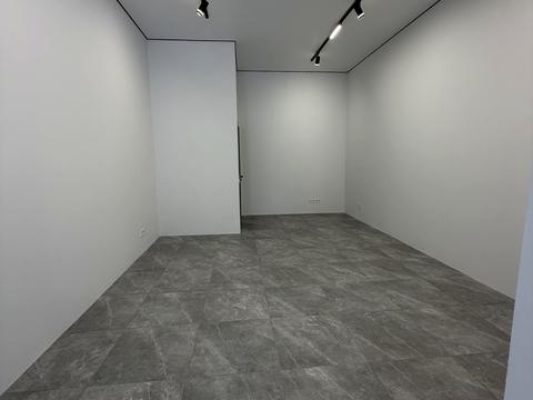 коммерческая по адресу Європейська ул., 1