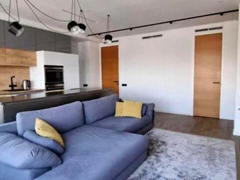 квартира за адресою Богатирська вул., 6-А