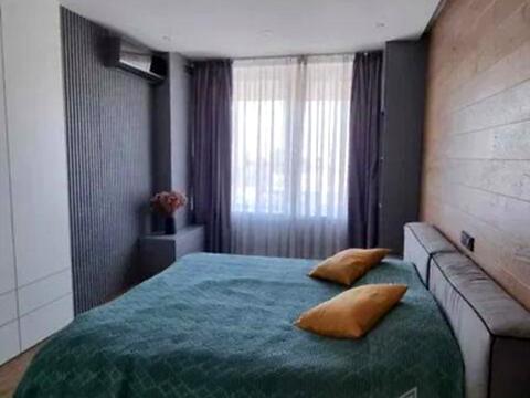 квартира за адресою Богатирська вул., 6-А