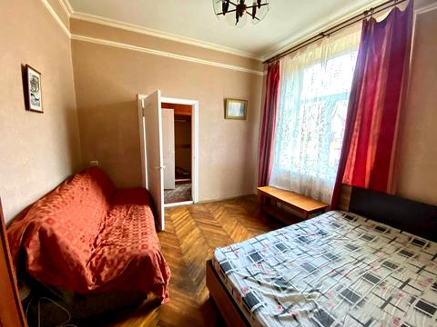 квартира за адресою Пантелеймона Куліша вул., 20