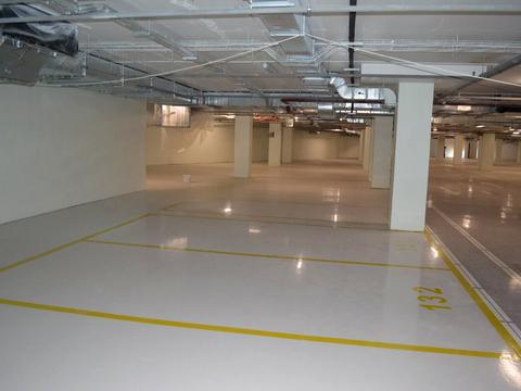 паркомісце за адресою Андрія Верхогляда вул. (Михайла Драгомирова), 5