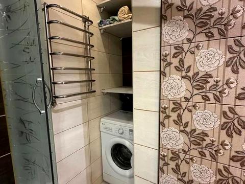 квартира по адресу Максимовича ул., 5