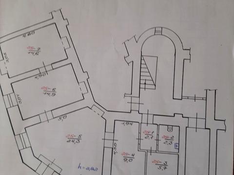 комерційна за адресою Рене Декарта вул., 24