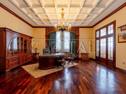 комерційна за адресою Київ, Дарвіна вул., 12