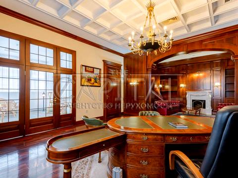 комерційна за адресою Київ, Дарвіна вул., 12