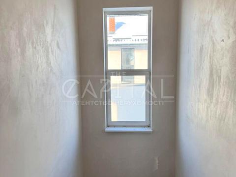 будинок за адресою вул. Амосова