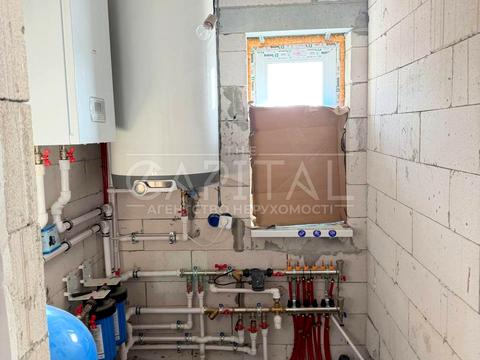 будинок за адресою вул. Амосова