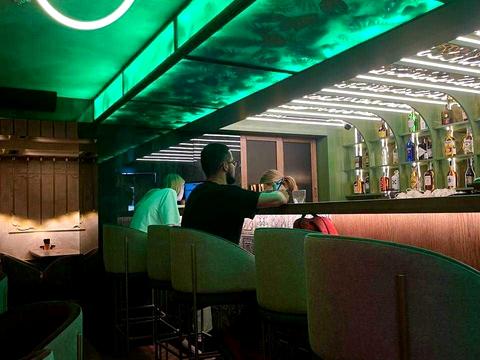 комерційна за адресою Магдебурзького Права вул. (Гопнер), 1