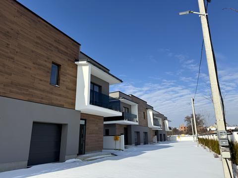 дом по адресу Романа Шухевича ул.