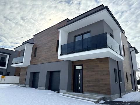 дом по адресу Романа Шухевича ул.