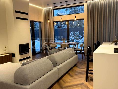 будинок за адресою вул. Снайпера