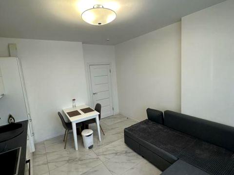 квартира за адресою В'ячеслава Чорновола вул., 27