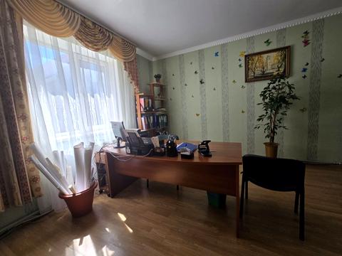 комерційна за адресою Трудова 1/1а, 1