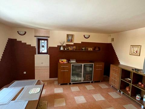 будинок за адресою Великопільська вул., 1