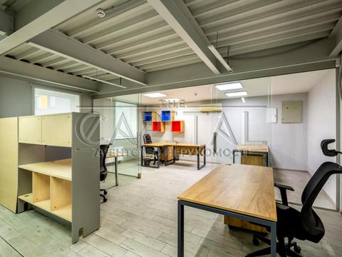 комерційна за адресою с. Крюківщина, вул. В'ячеслава Чорновола, 32