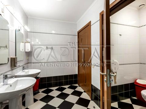 комерційна за адресою с. Крюківщина, вул. В'ячеслава Чорновола, 32