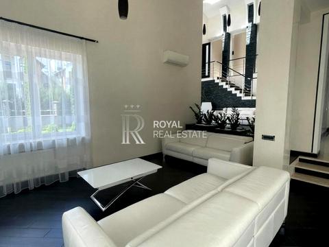 будинок за адресою смт. Козин, Старокиївська вул., 30