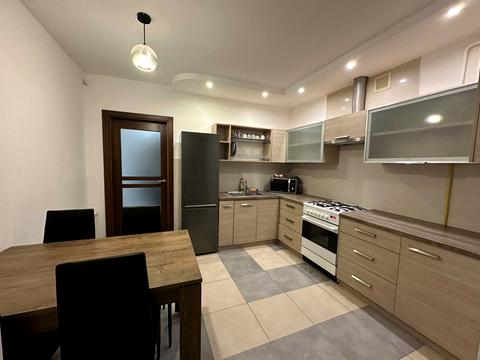 квартира за адресою Генерала Миколи Юнаківа вул., 9б