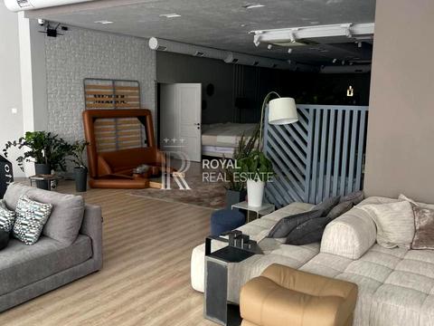 коммерческая по адресу Днепровская набережная ул., 7